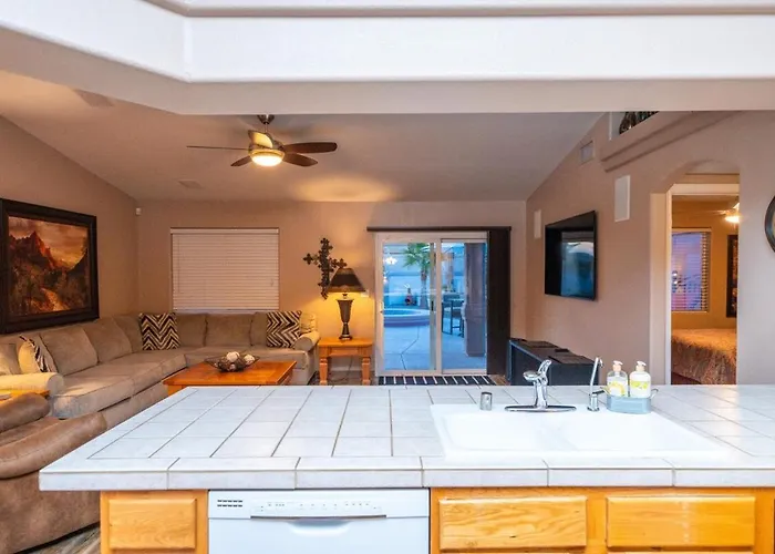 Villa Highlander Haven - Pool, Spa, Comfort, Lake Havasu City